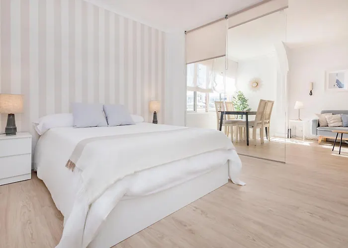 Center Casals Apartment *